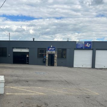 Lenny's Service Center at Barberton